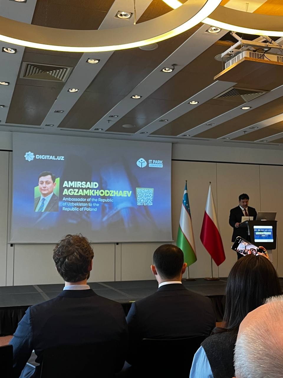 Amirsaid Agzamkhodjaev, Ambassador of Uzbekistan to Poland, addressing the IT Park Uzbekistan conference in Warsaw.