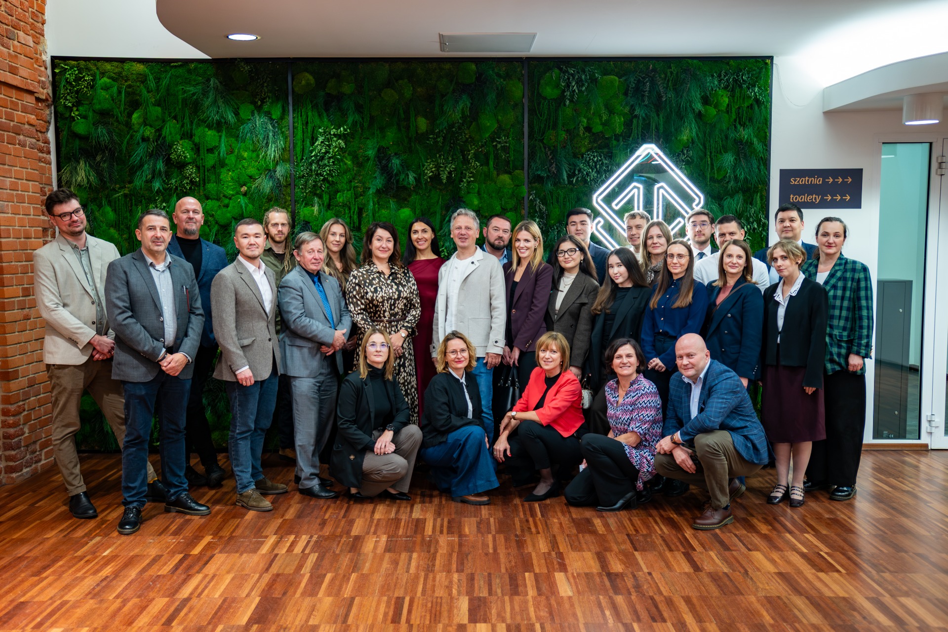 Group photo of participants of the Business & Culture Awareness – Kazakhstan conference in Łódź.